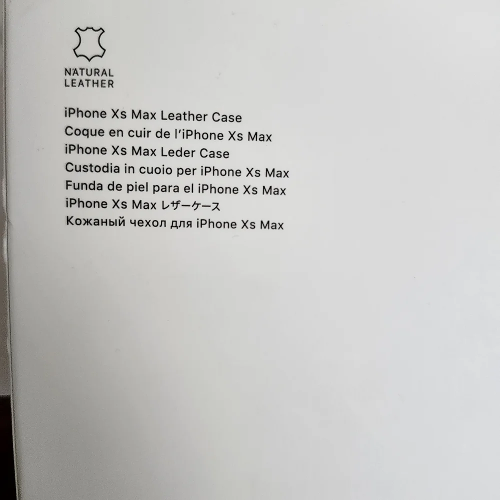 Apple iPhone Xs Max Leather Case in Black